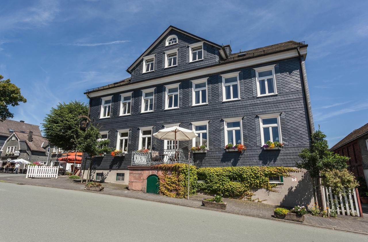 Hotel Alte Schule Bad Berleburg Exterior foto